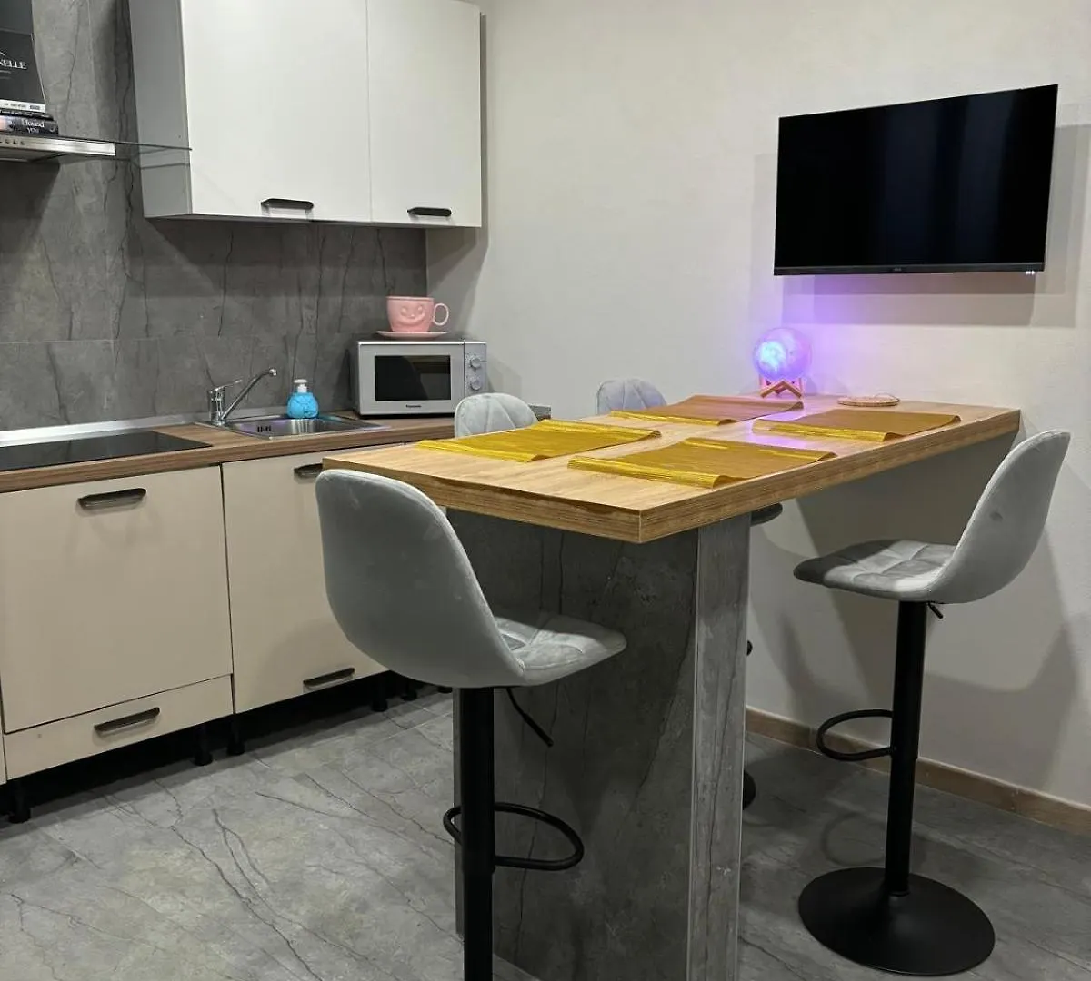 Fontanelle Home Naples 0*,  Italy